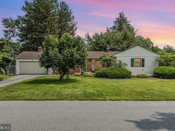 1521 Clearview Ave, Lancaster, PA 17601