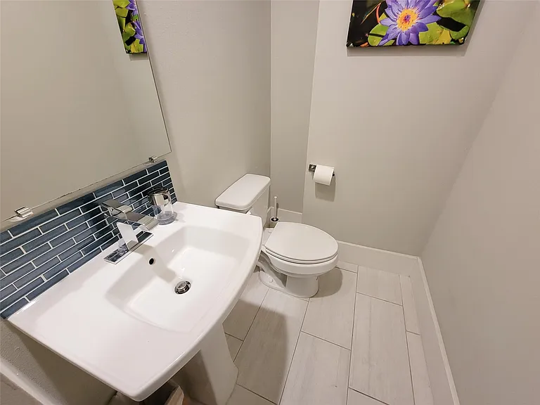 5709 Larkin St #A — Photo 36