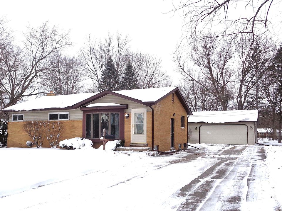 1st image of 815 Coolidge Dr