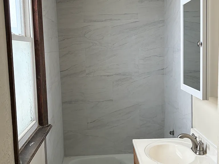 613 Spring St #2 — Photo 10