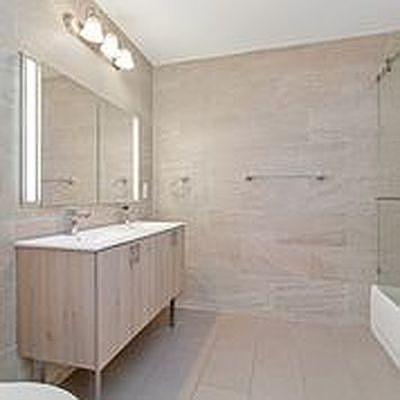 3rd image of 110 Greenwich St #6C2