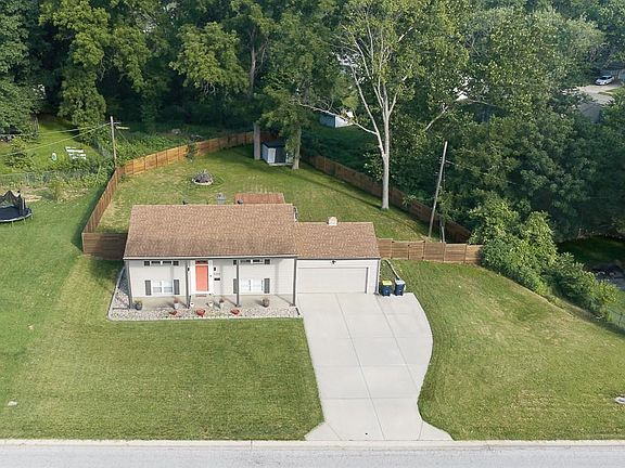 3rd image of 5306 N Sycamore Dr