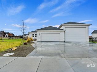 7141 E Merlin Hawk Ct, Nampa, ID 83686