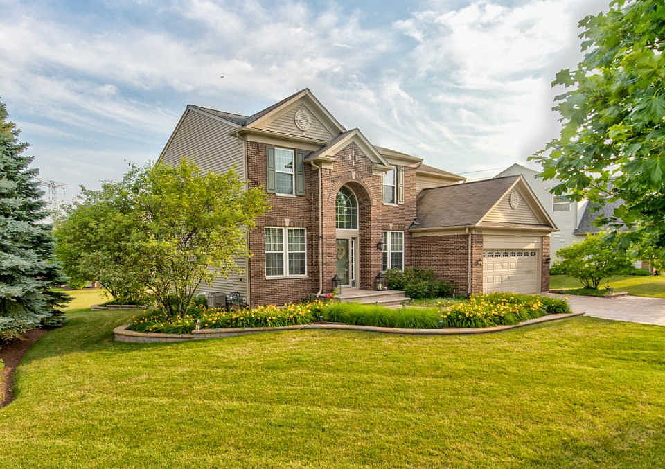 1st image of 25005 Canterbury Ct