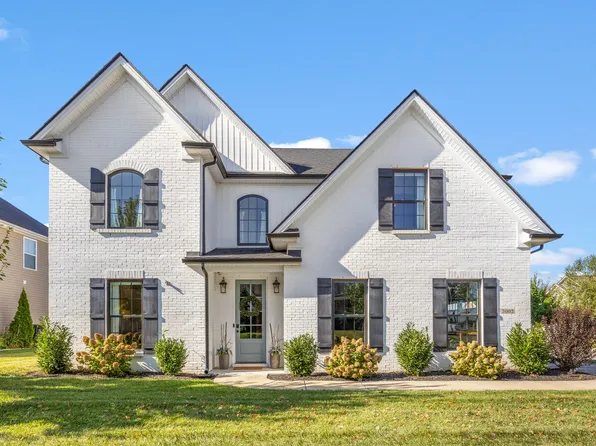 2002 Covington Dr, Lexington, KY 40509