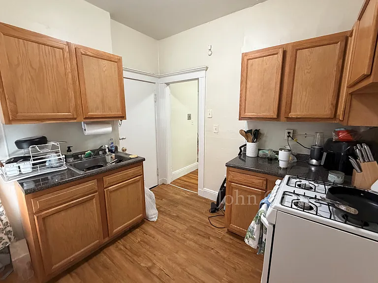 9 Egremont Rd #3 — Photo 12