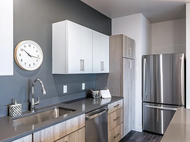 Confluence Apartments — Photo 28