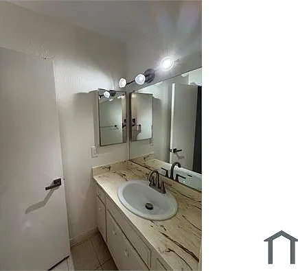 5320 Zelzah Ave — Photo 6