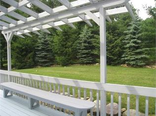 1 Roberts Rd, Randolph, NJ 07869