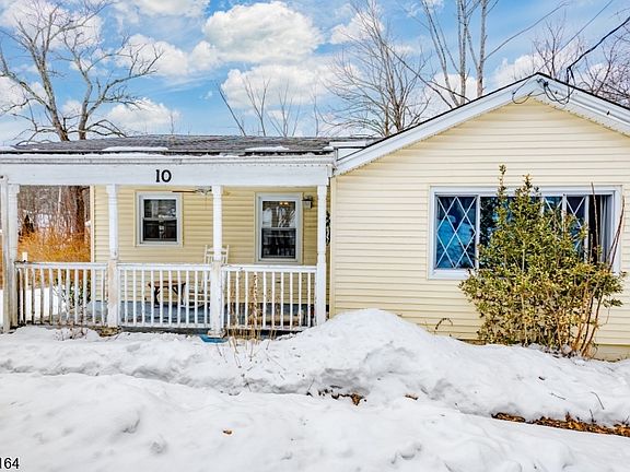 2nd image of 10 Lake Shore Rd