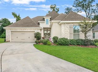 1053 Fox Sparrow Loop, Madisonville, LA 70447