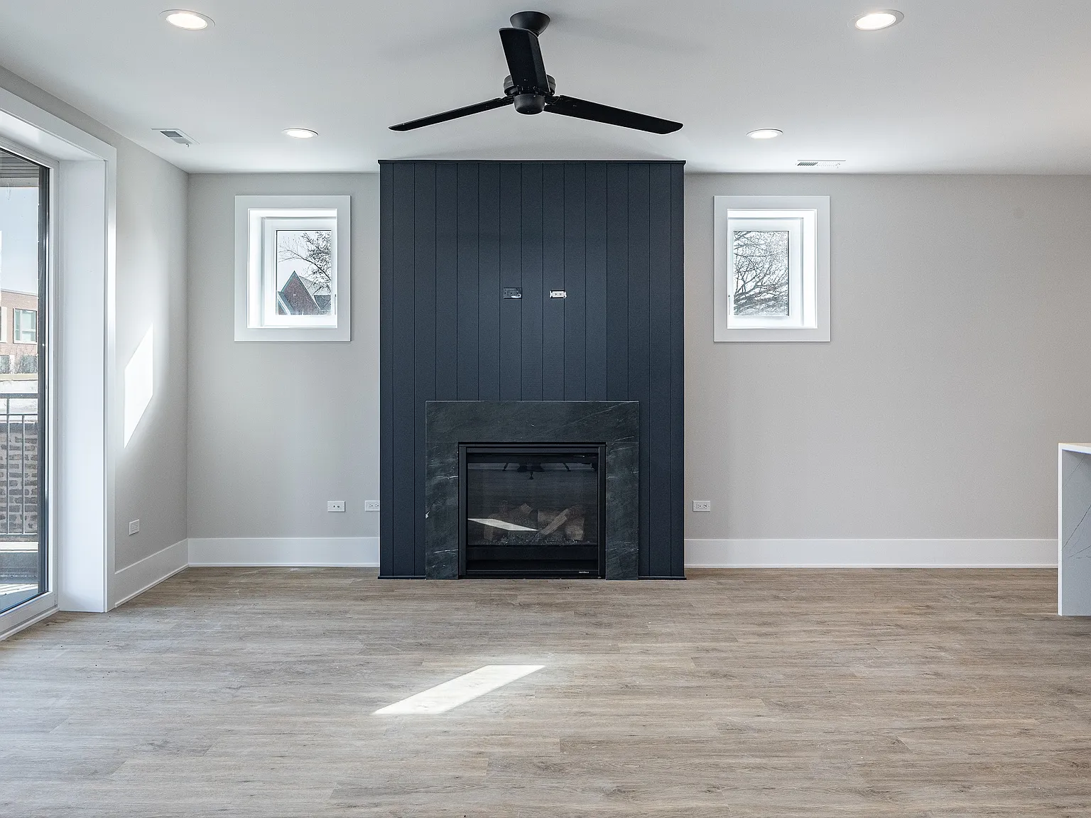 1647 W. Irving Park Road - 2W — Photo 2