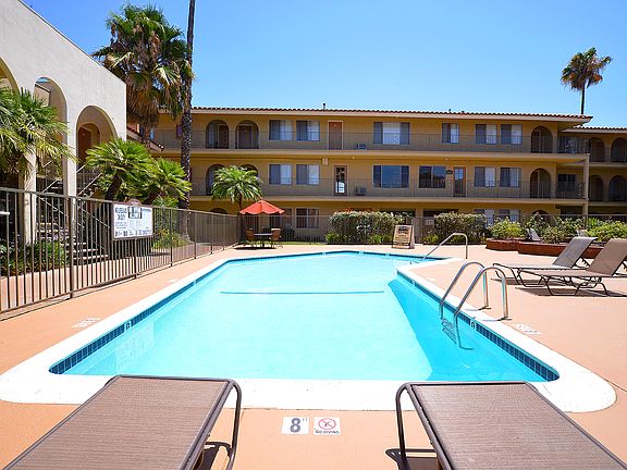 Capistrano Gardens pool and lounge chairs