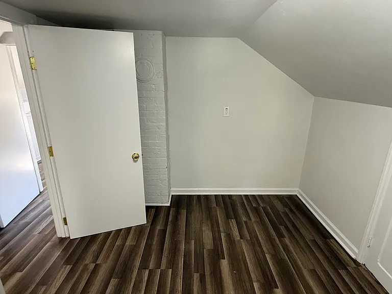 2608 Dorchester Dr NW — Photo 14