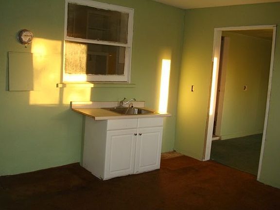 3rd image of 4103 Jerry Ave