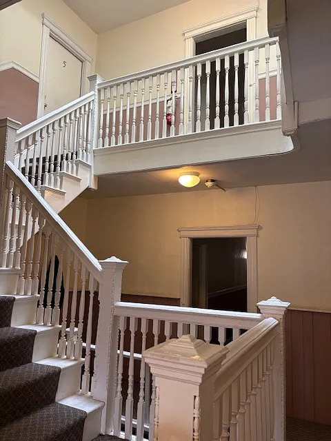 1 bed, 650 sqft, $2,100 — Photo 2