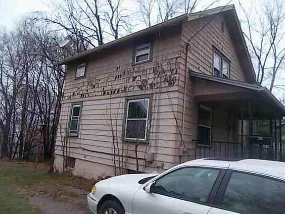 2nd image of 438 Eastland Ave
