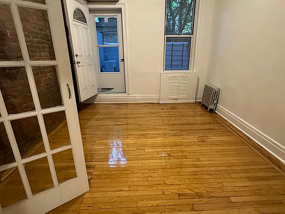3rd image of 424 E 85th St APT 1C