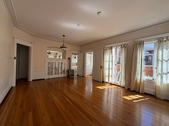 4th image of 2726 Dwight Way