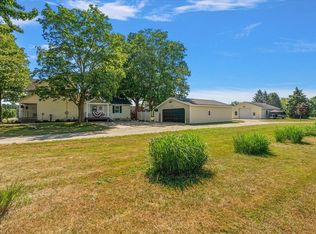 4548 Bauer Rd, Hudsonville, MI 49426