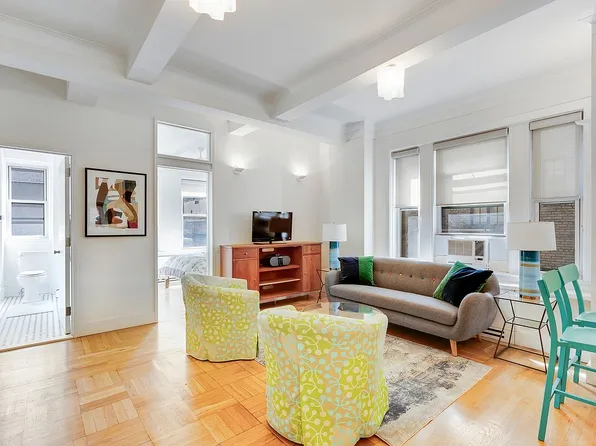 588 W End Ave APT 6D, Manhattan, NY 10024