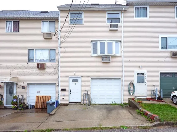 105 Clark Ln, Staten Island, NY 10304