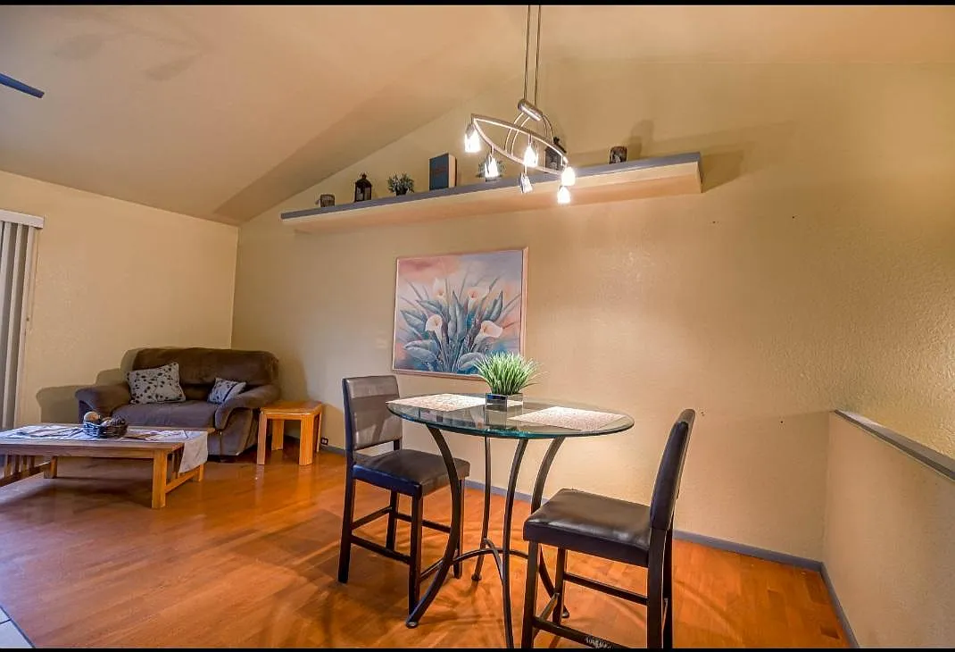 3 bed, 1485 sqft, $2,800 — Photo 3
