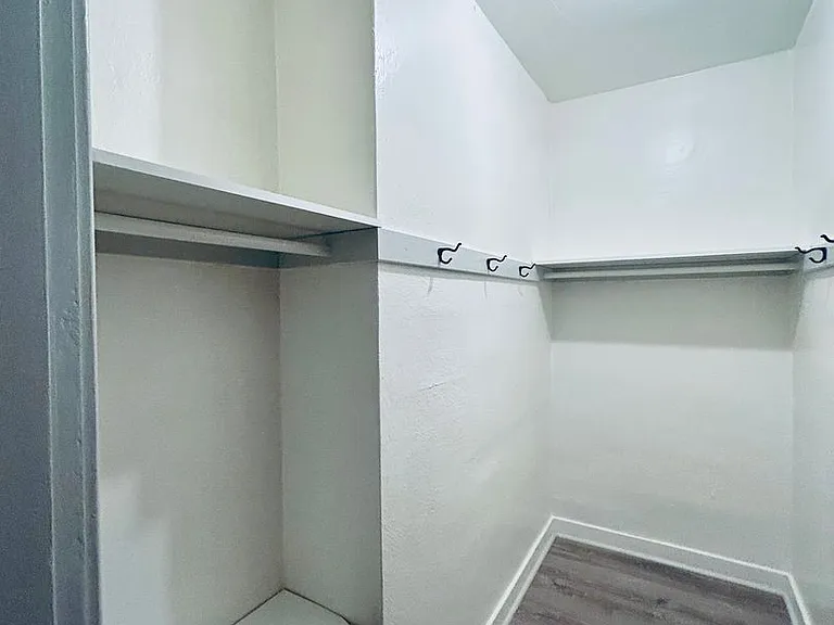 207 Yakima St — Photo 18