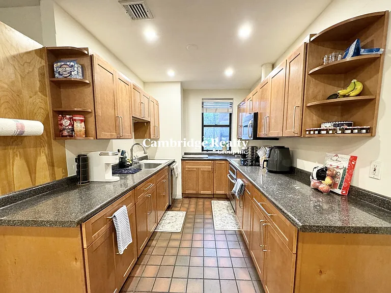 96 Gainsborough St #103T — Photo 1