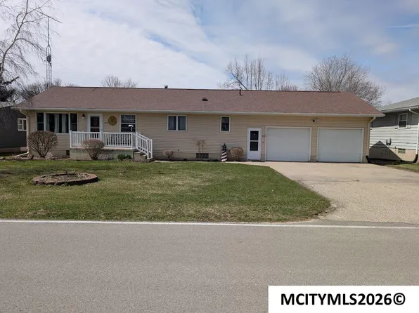 413 1st St N, Rockwell, IA 50469