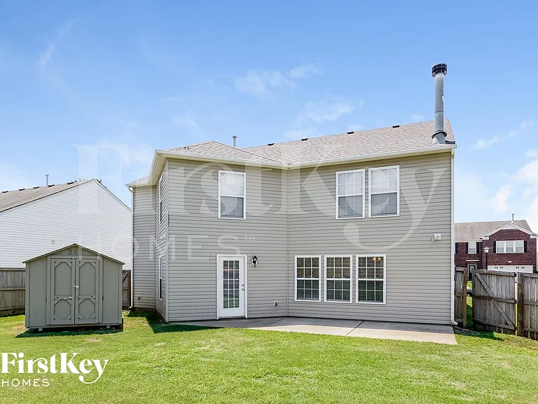 332 Zander Woods Ct — Photo 14