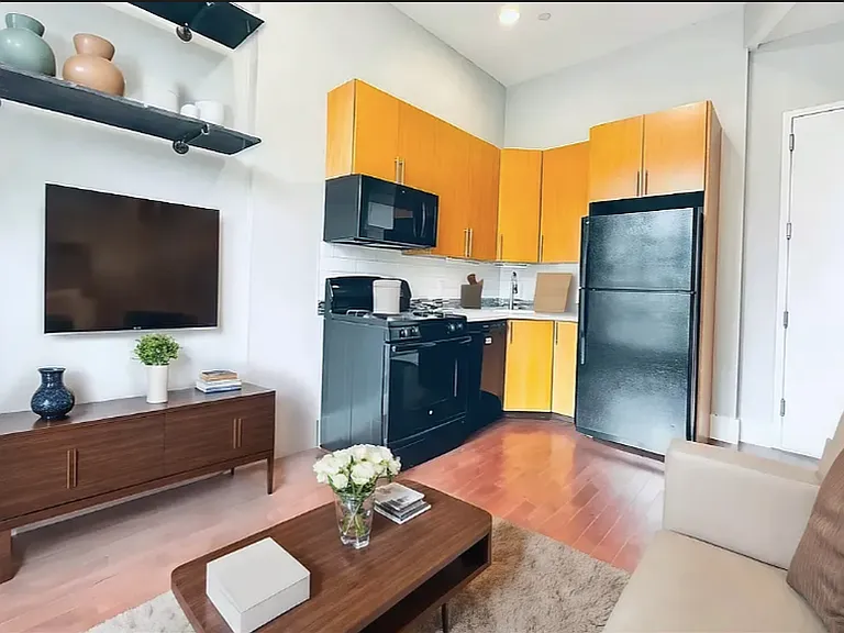 1190 Bedford Ave #3A — Photo 2