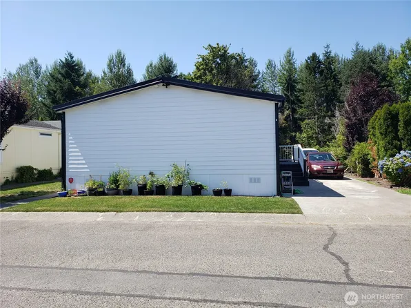 400 Grand Fir Drive #94, Enumclaw, WA 98022