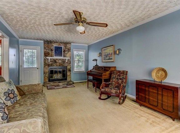 5th image of 3002 Manchester Dr