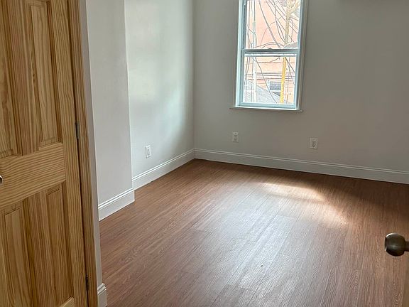 5th image of 28-16 21st Ave #B