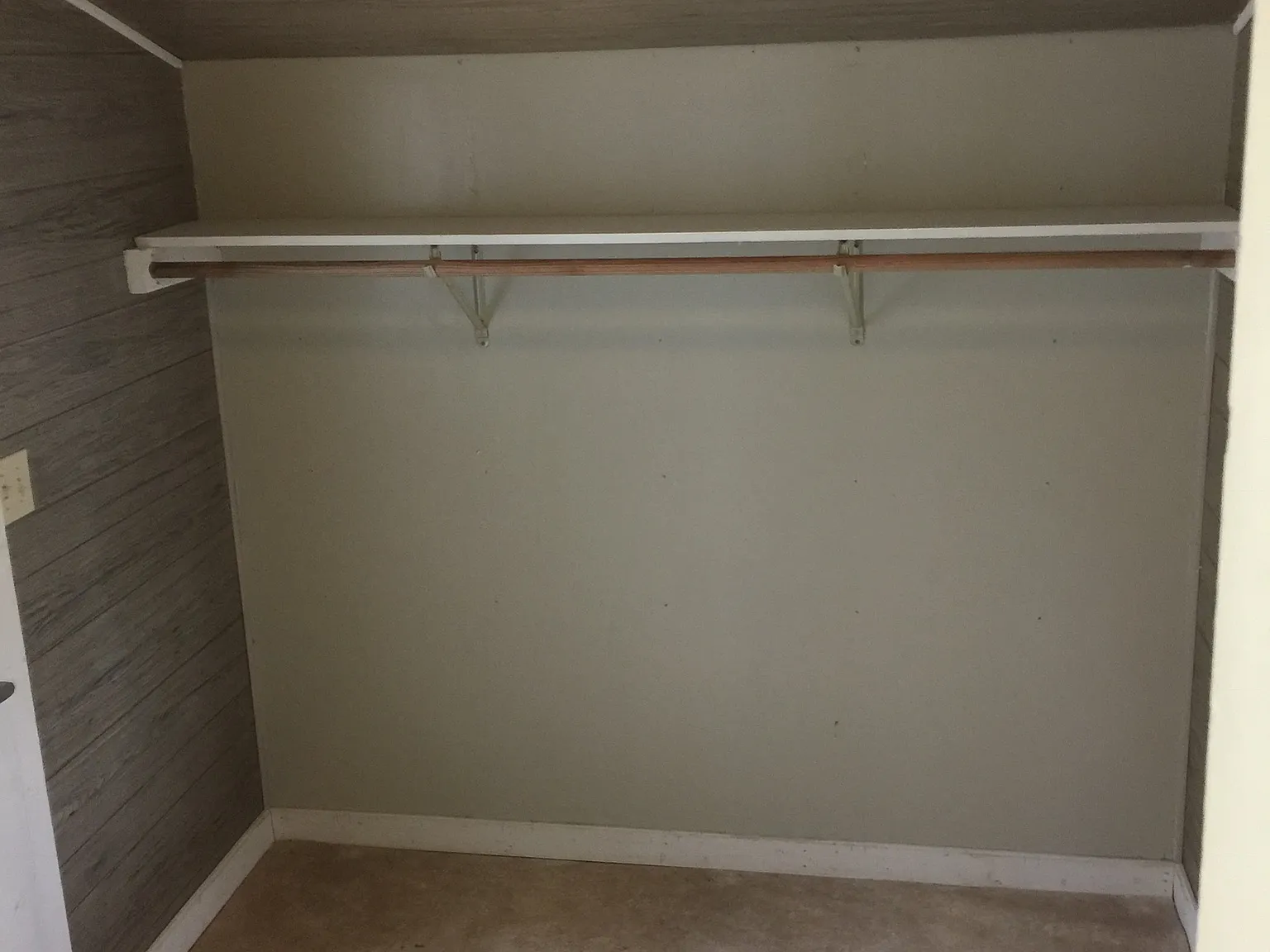 Super Cute 1 Bedroom House — Photo 2
