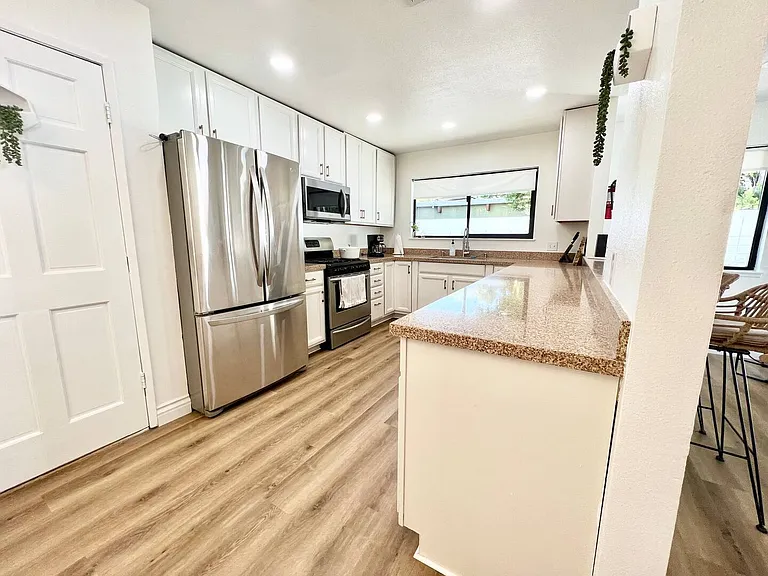 2306 E Finley Rd — Photo 7