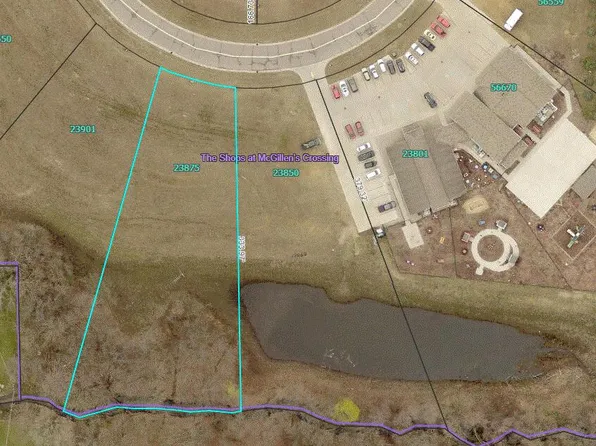 23875 Village Center Cir, Mattawan, MI 49071