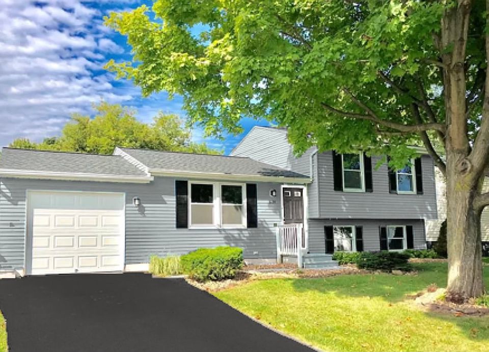 1st image of 8134 Firenze Ln