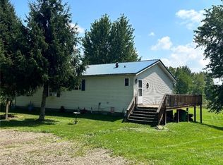 13991 W Cherry Hill Rd, West Springfield, PA 16443