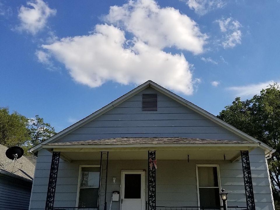 2nd image of 1922 5th St