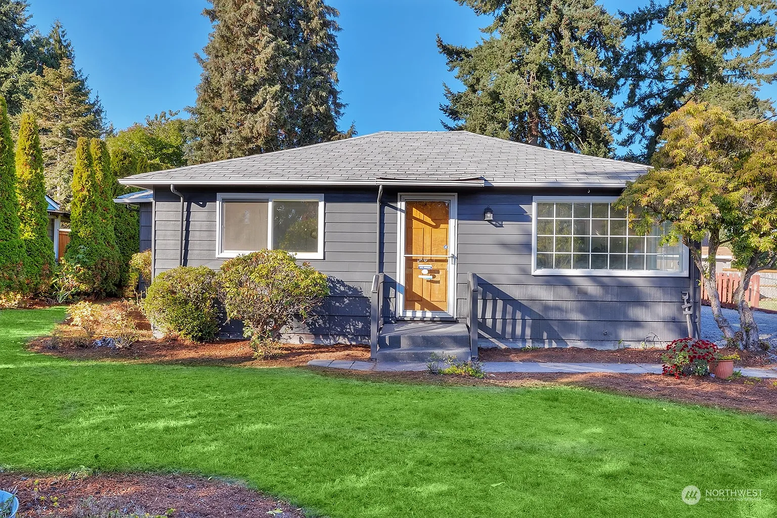 330 S 185th Street photo 1