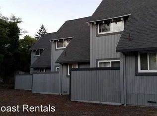 1724 Mission Blvd, Santa Rosa, CA 95409