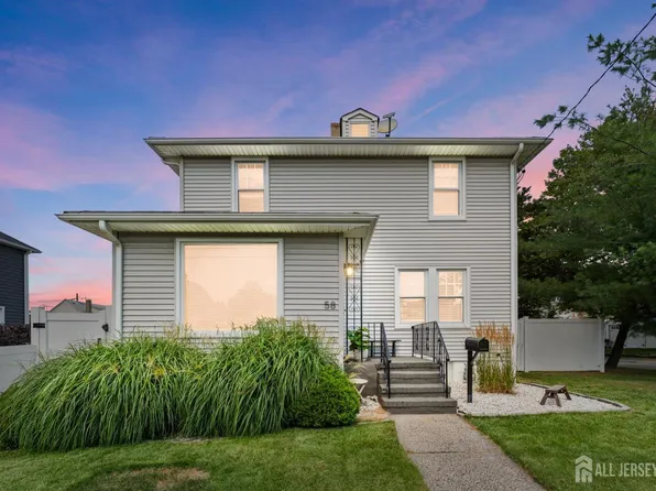 58 N Smith St, Avenel, NJ 07001