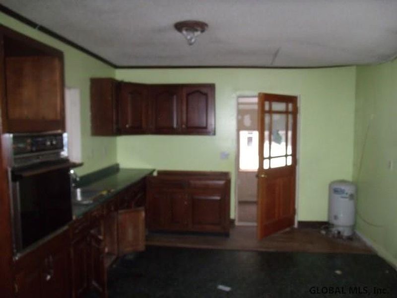 2nd image of 219 MOUNTAIN LAKE SOUTH SHORE R