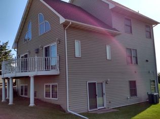 402 2nd Ave SE, Spring Grove, MN 55974