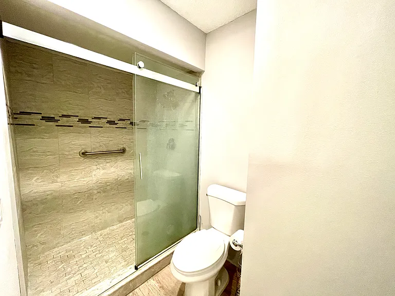195 Clubhouse Blvd — Photo 18