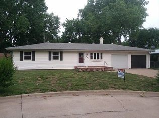 1907 Tulip Ter, Manhattan, KS 66502