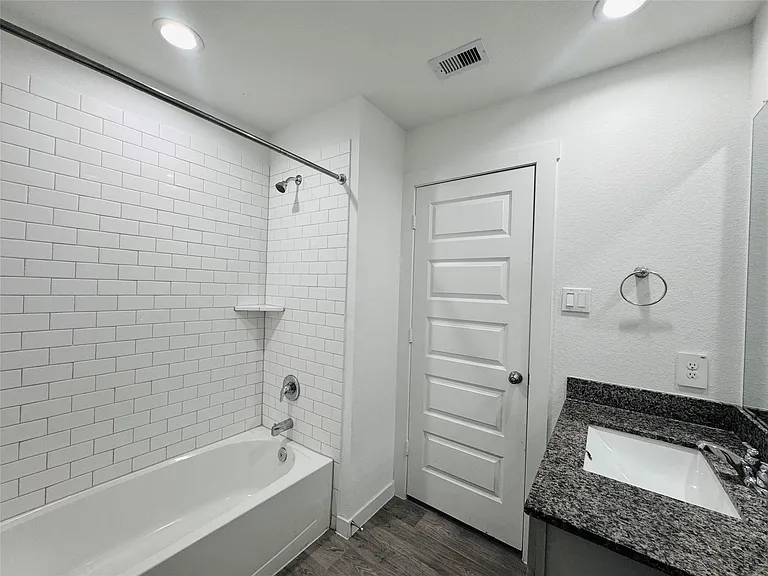 31603 Featherstone Trl — Photo 20