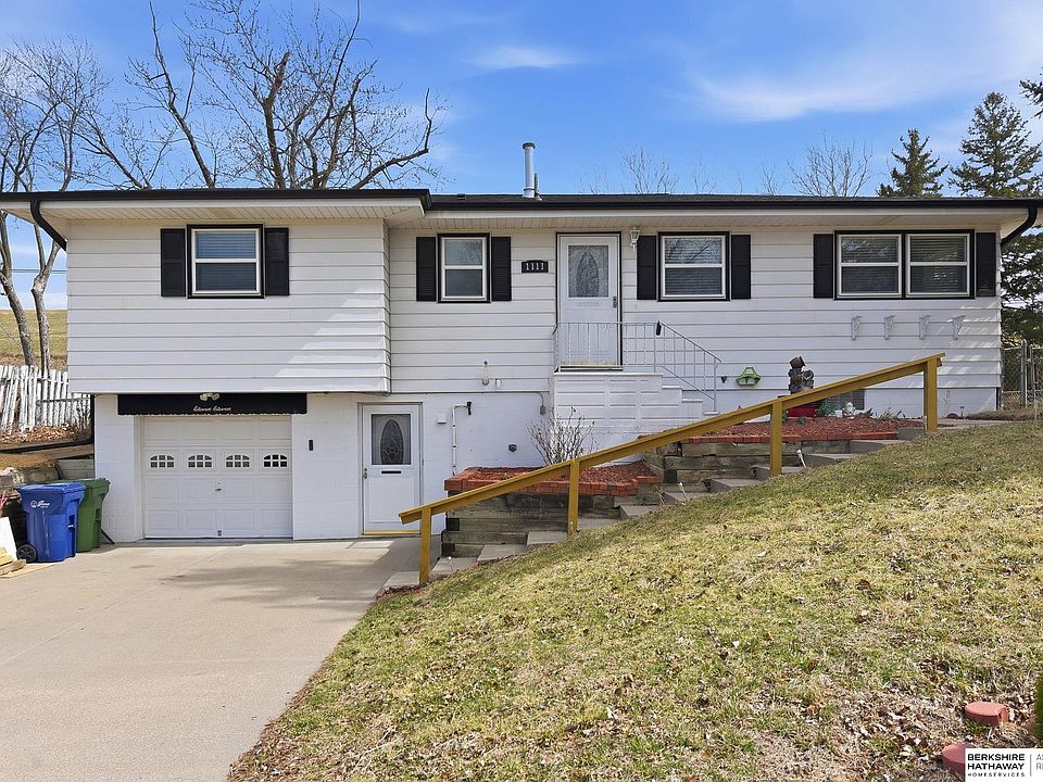 1st image of 1111 Offutt Blvd